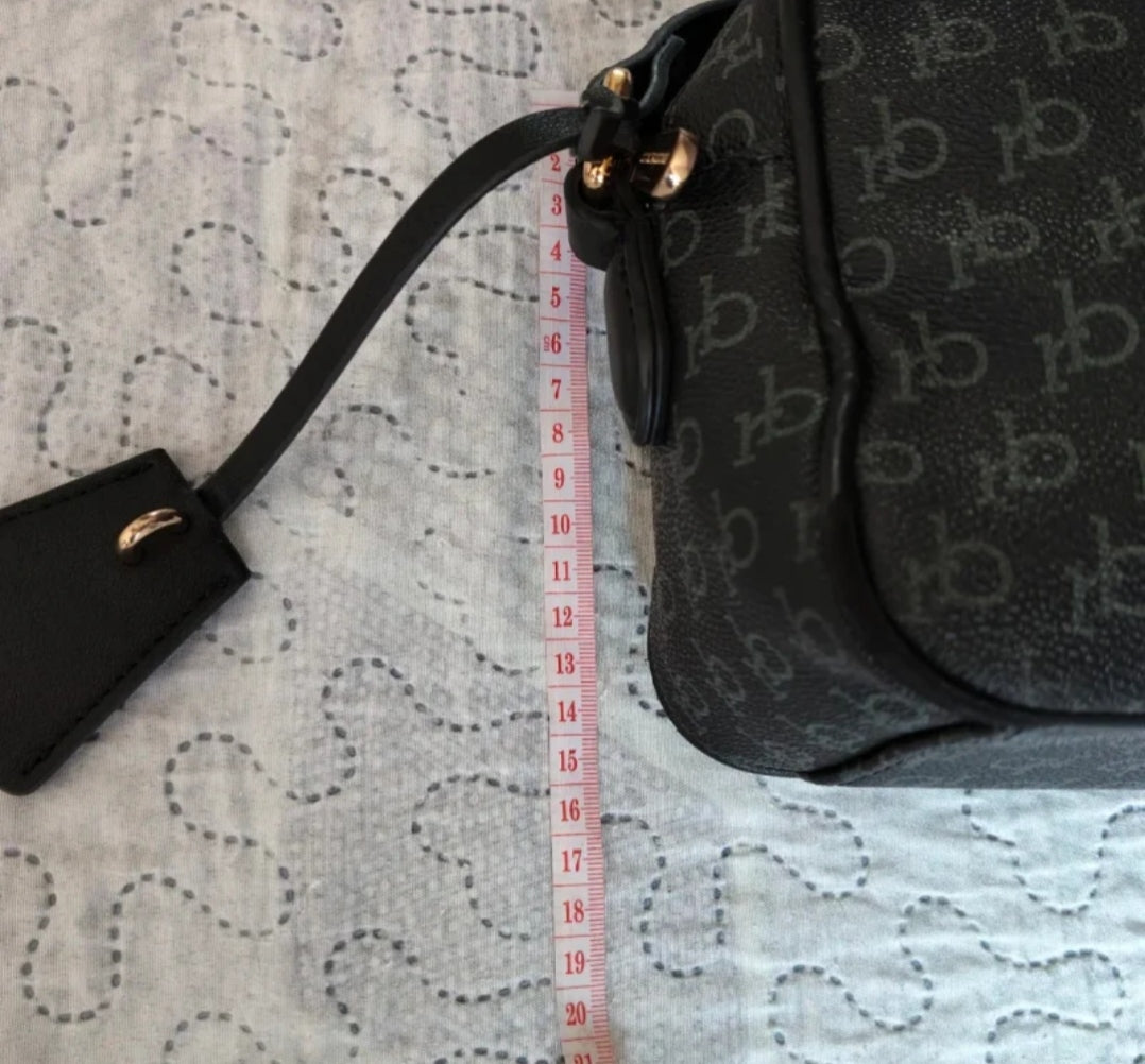 Borsa Roccobarocco 
Nera con Logo
Bellissima !