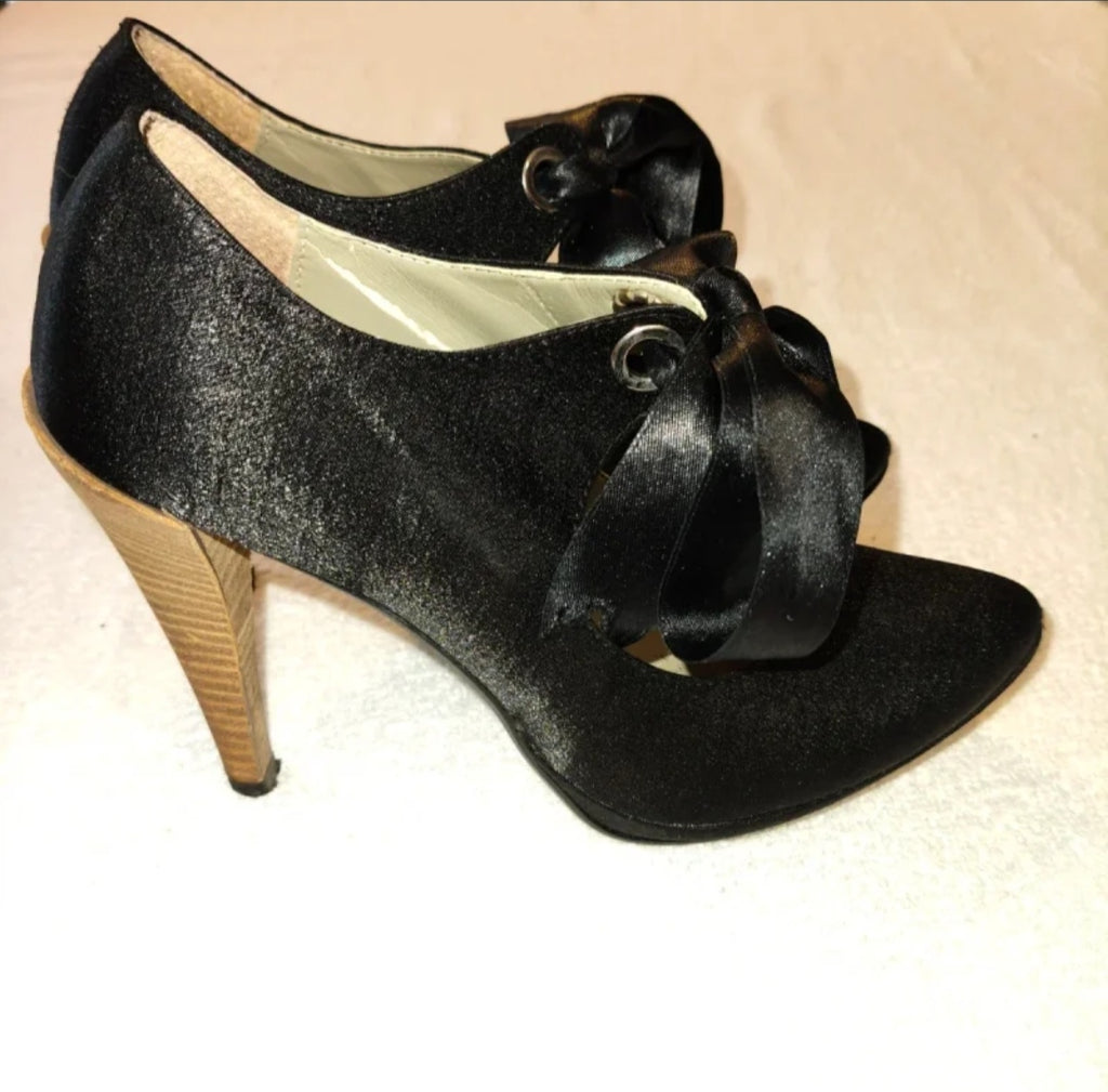 Avveniente  Scarpe con tacco e fiocco Misura 36