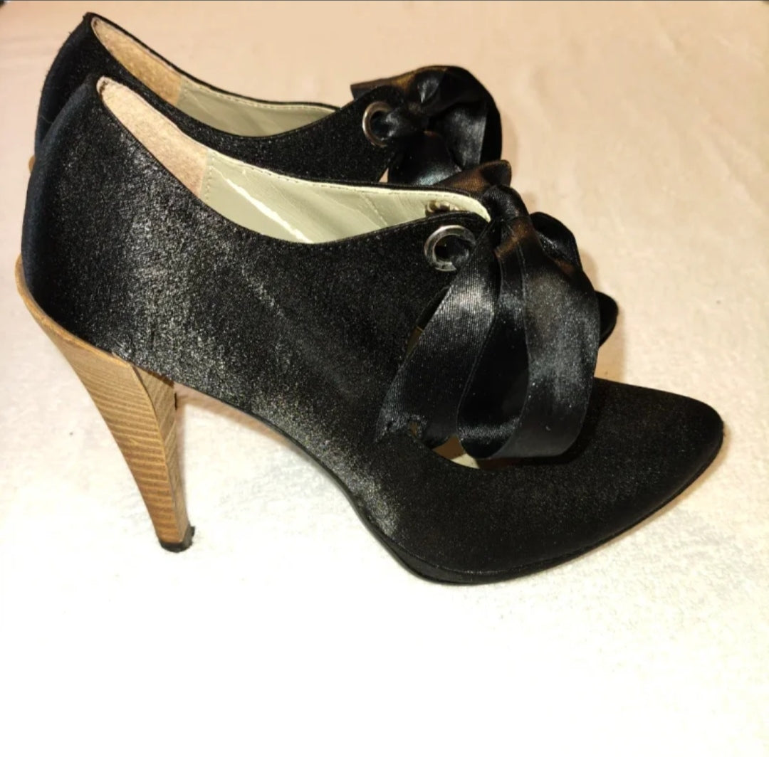Avveniente  Scarpe con tacco e fiocco Misura 36