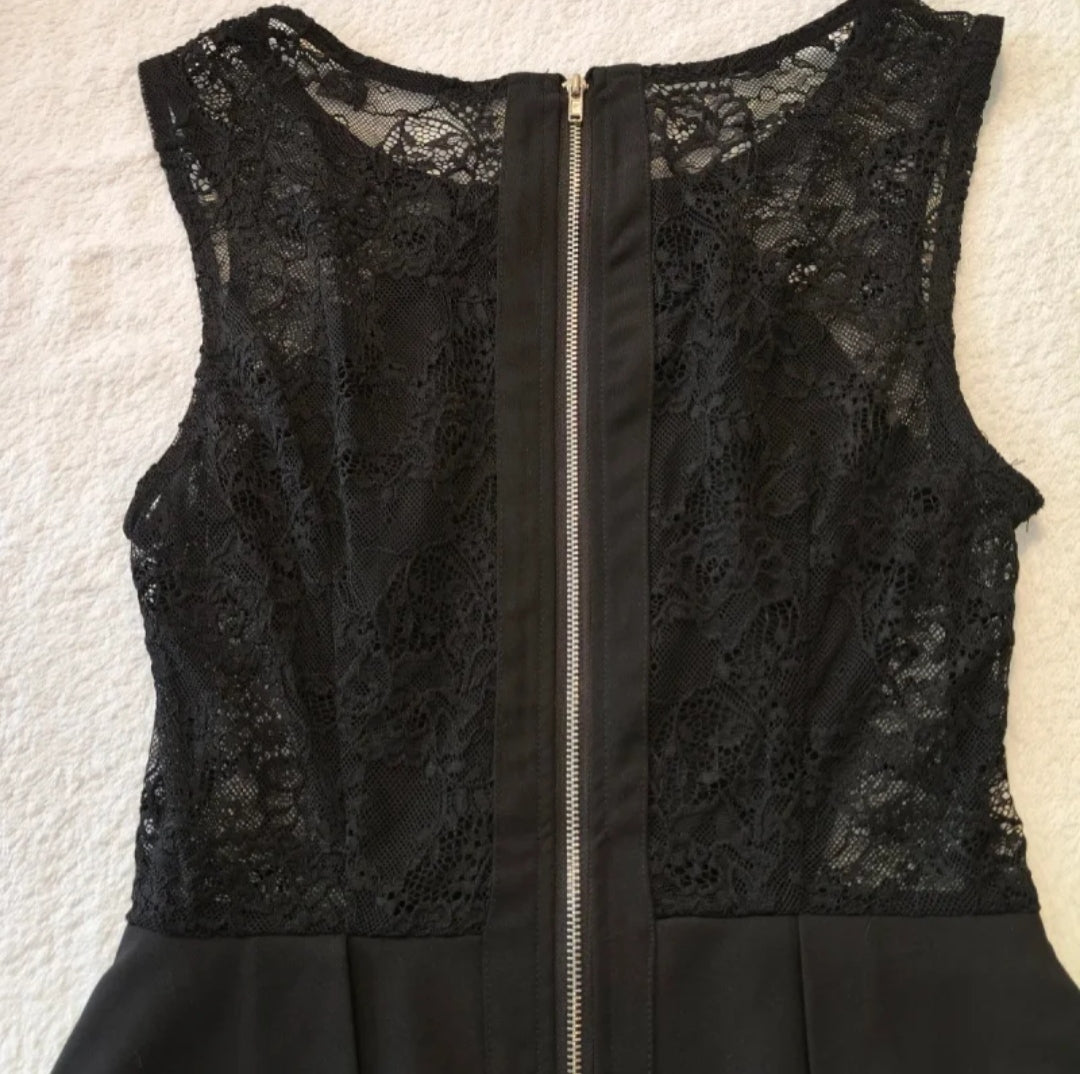 Top Corto  Pizzo Nero Donna  Misura S