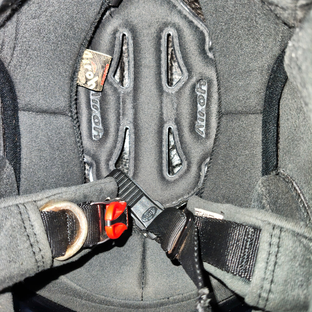 Casco Integrale Airoh Movement S Faster Rosso e Nero Lucido