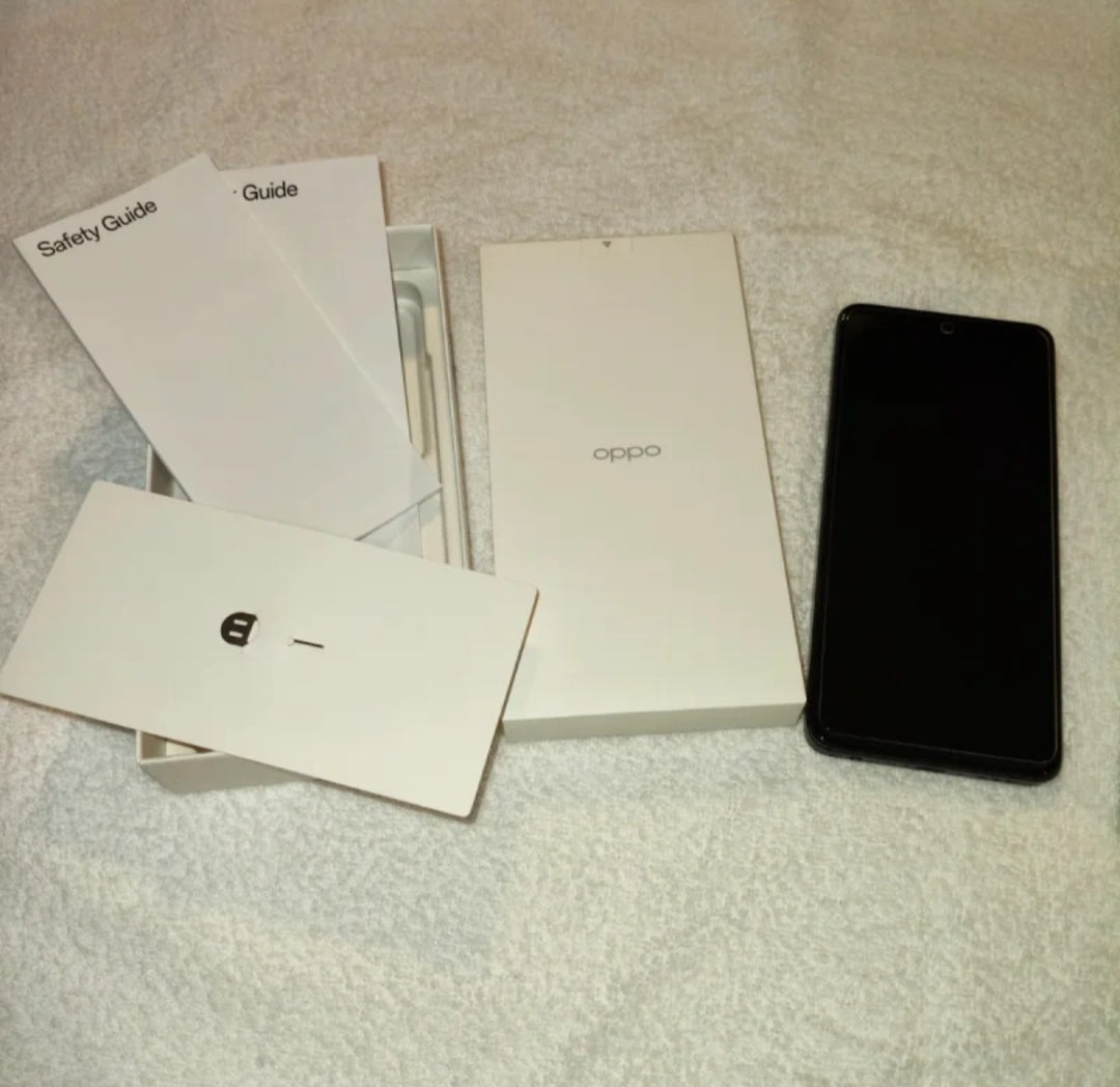 Telefono Cellulare OPPO A79 5G 256GB 
Come Nuovo !
Usato Pochissimo !