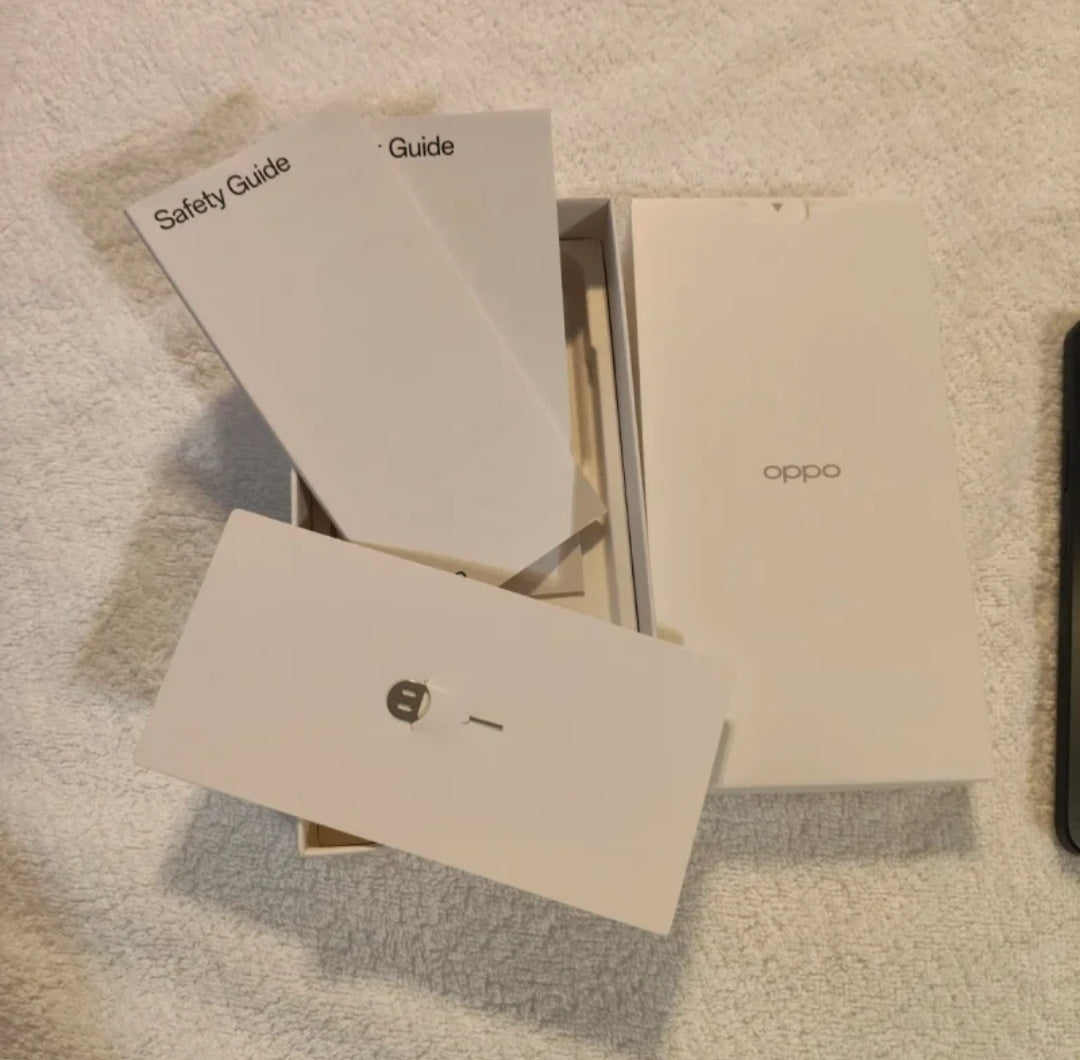 Telefono Cellulare OPPO A79 5G 256GB 
Come Nuovo !
Usato Pochissimo !