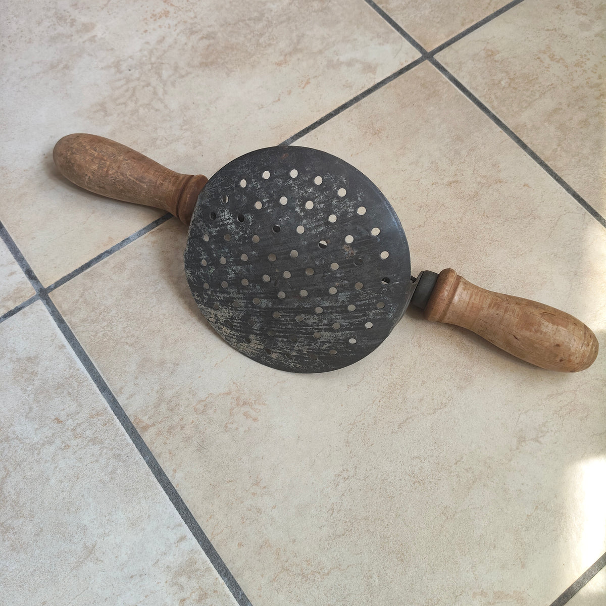 Utensile da Cucina Vintage Schiaccia Passatelli della Romagna