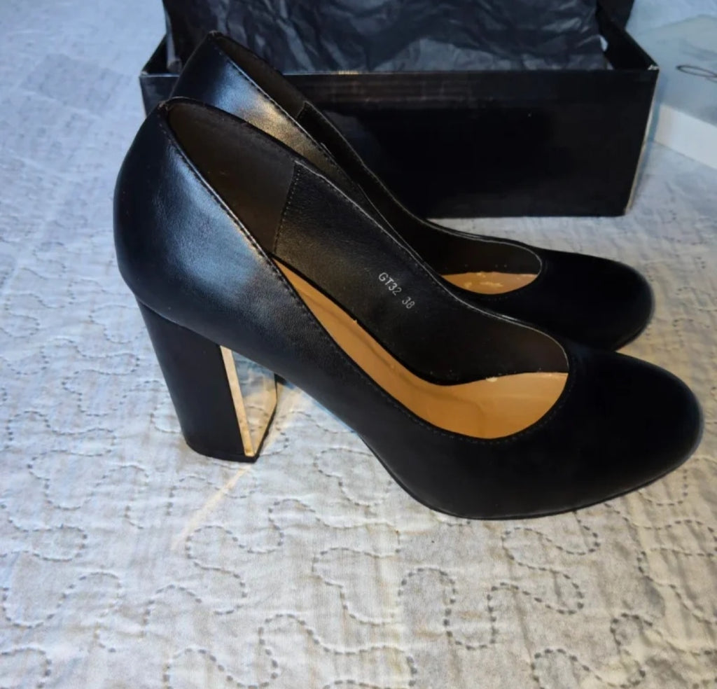 Sofy 
Scarpe Décolleté Con Tacco 
Misura 38