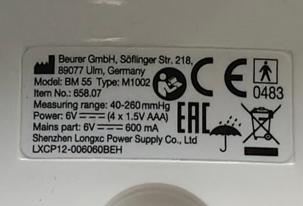 Misuratore di pressione Beurer, a batterie, completo di custodia.