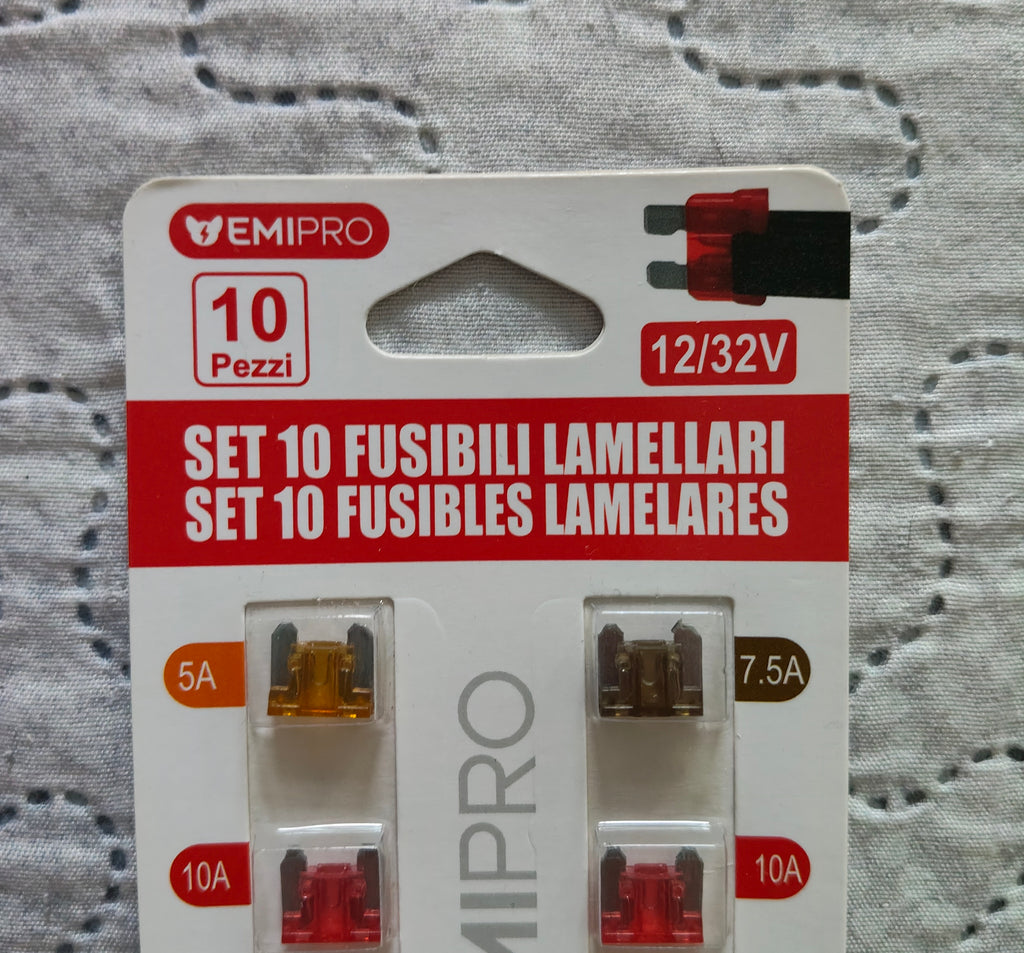 Set 10 Fusibili Lamellari EMIPRO 12/32V
Nuovi !