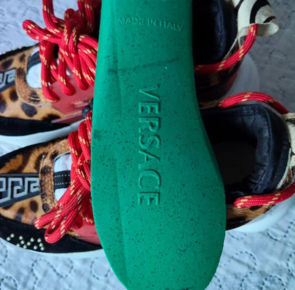 Scarpe Versace Donna 
Pelle e Cavallino
Misura 37 Stupende !