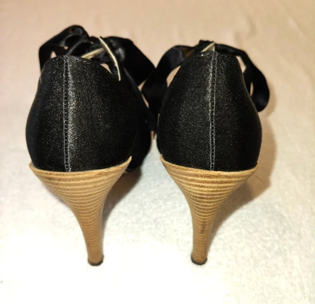 Avveniente  Scarpe con tacco e fiocco Misura 36