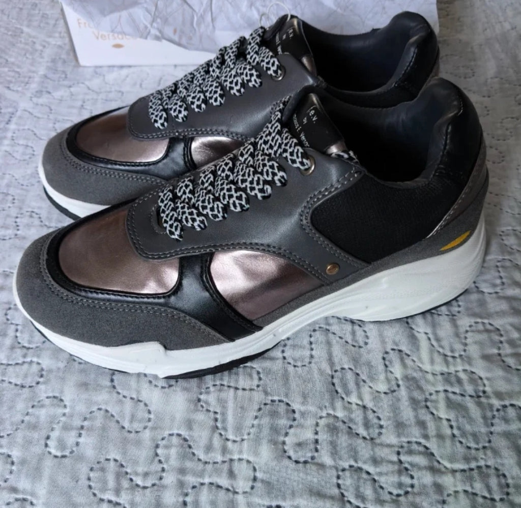 Scarpe Versace Donna 
Misura 38
Bellissime !