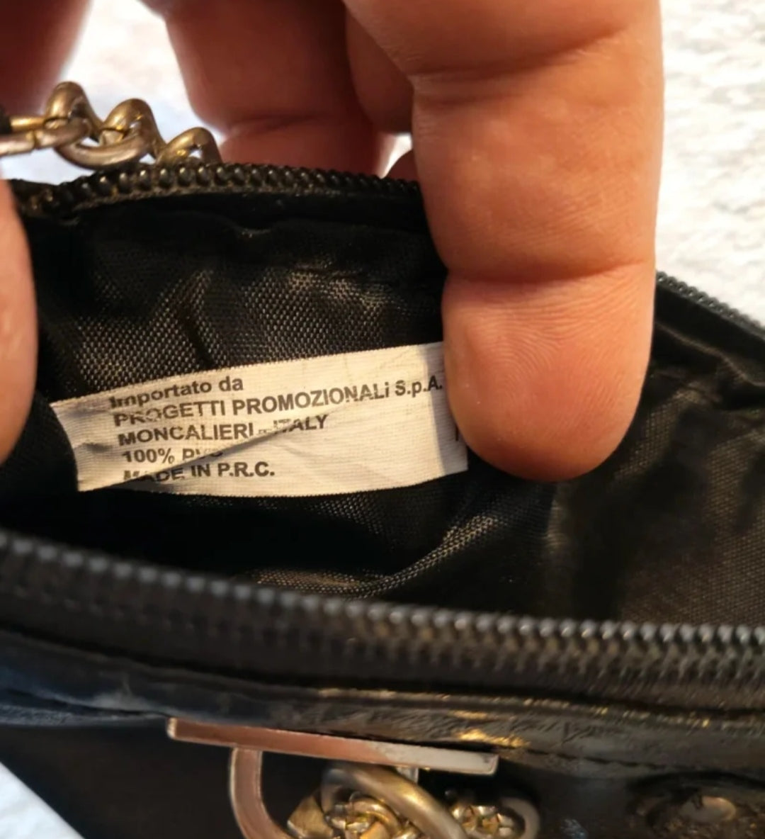 Progetti Promozionali Borsetta Nera con Lucchetto e Chiave