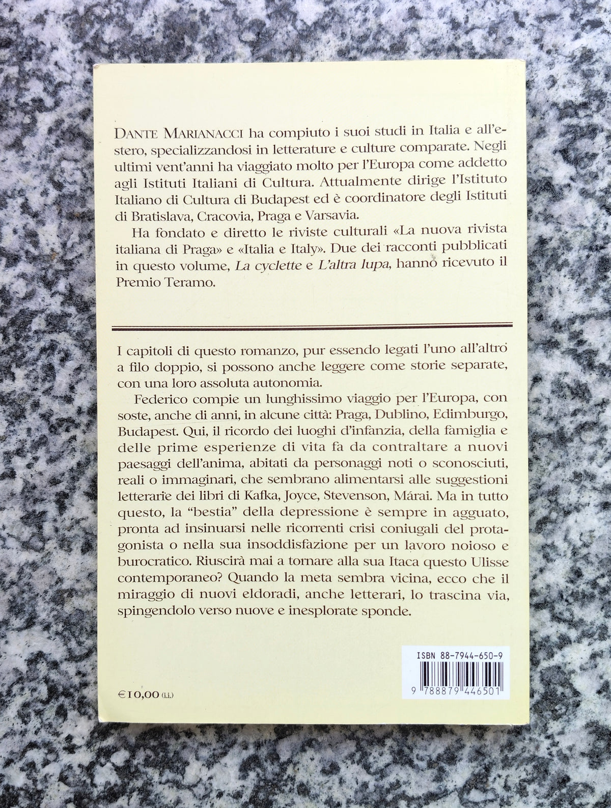 Libro I cloni di Mr. Bond di Dante Marianacci