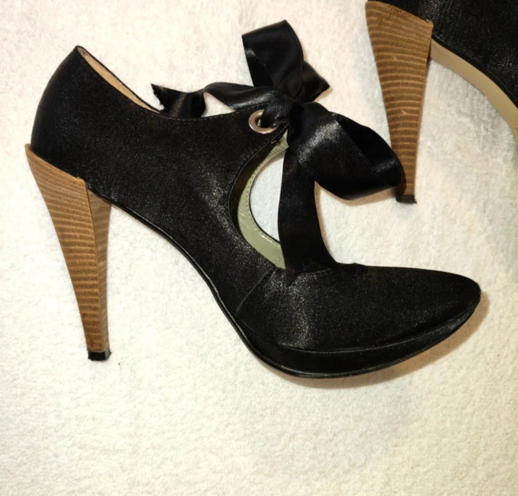 Avveniente  Scarpe con tacco e fiocco Misura 36