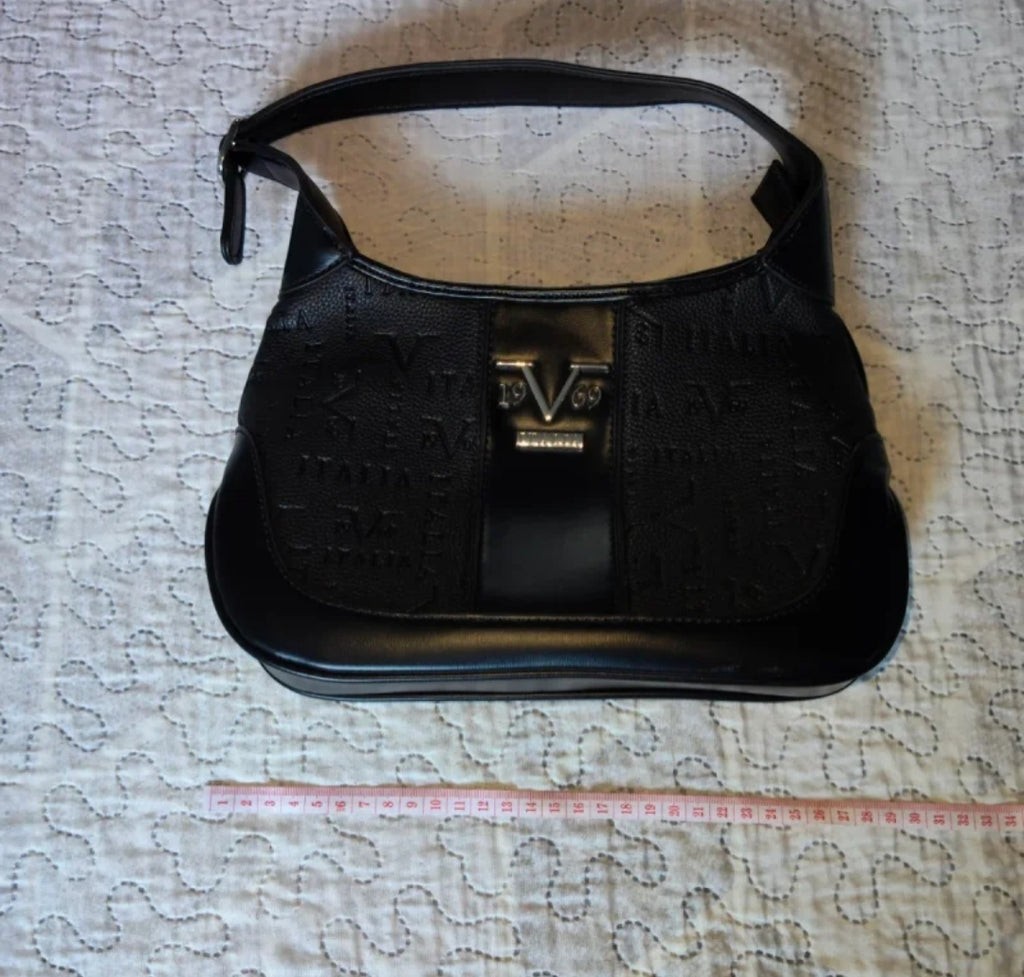 Borsetta Versace Donna 
Similpelle Nera
Bellissima !