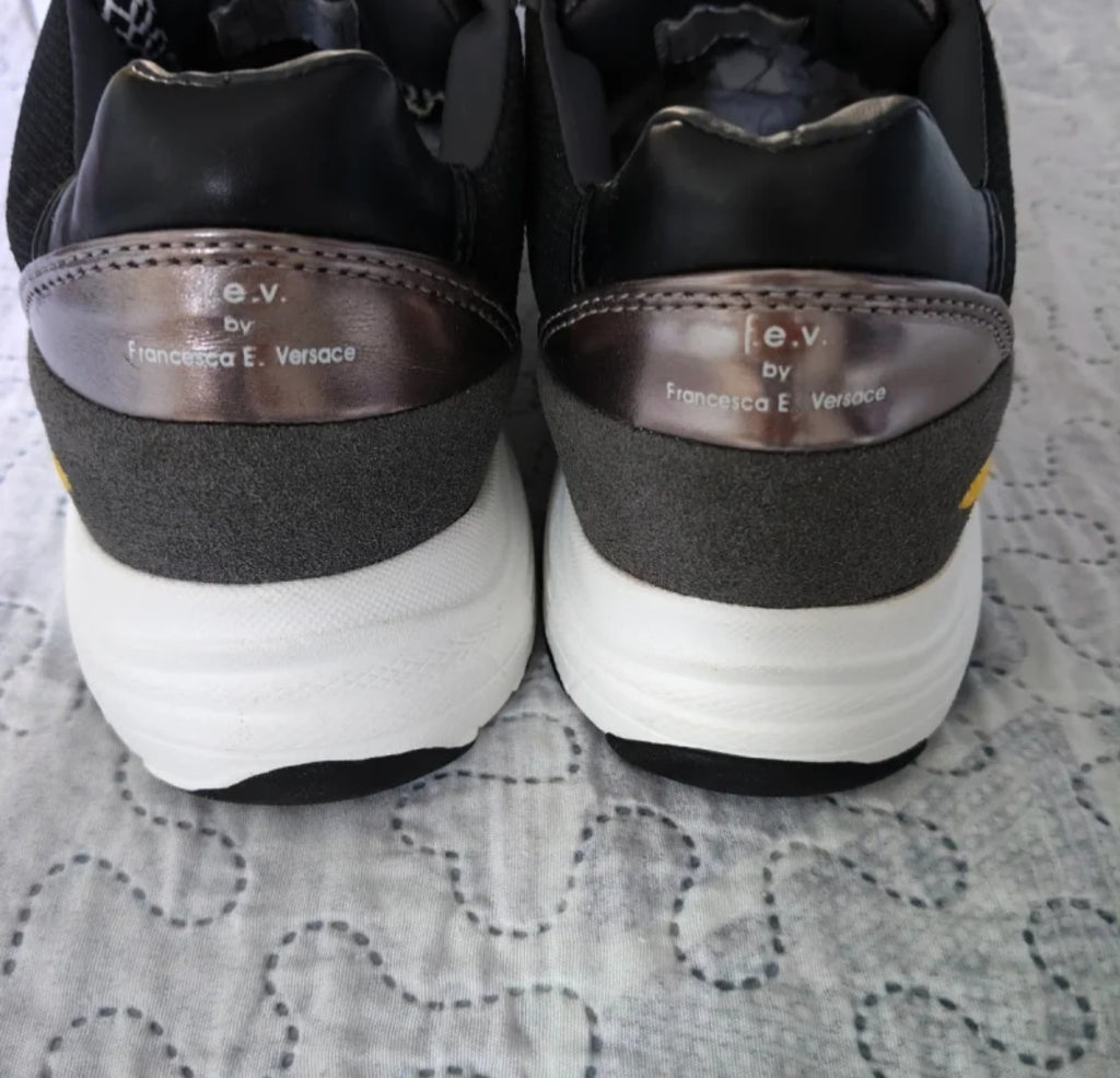 Scarpe Versace Donna 
Misura 38
Bellissime !