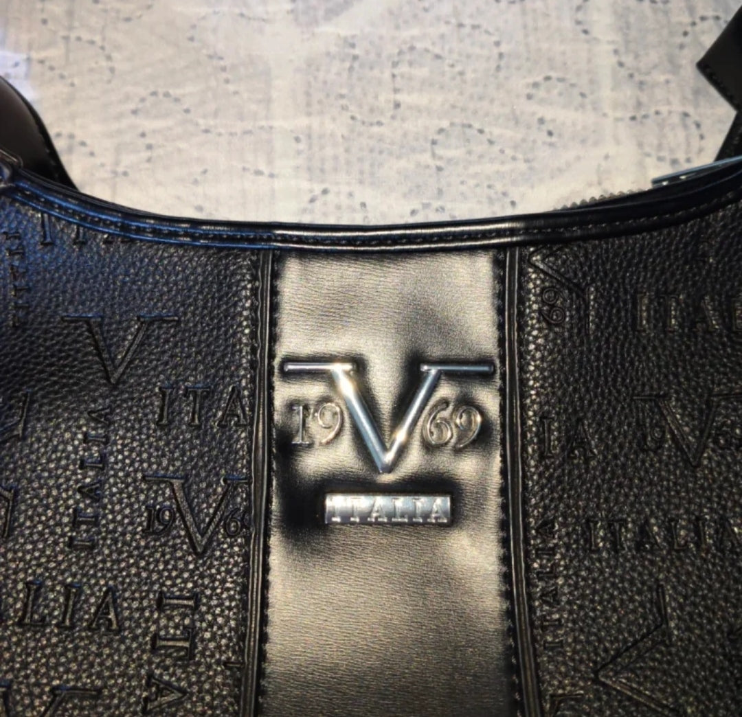 Borsetta Versace Donna 
Similpelle Nera
Bellissima !