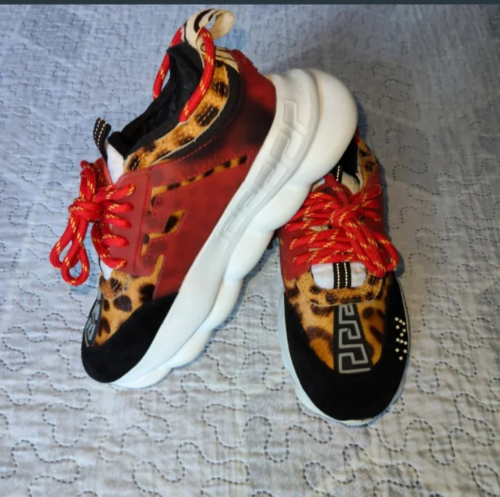 Scarpe Versace Donna 
Pelle e Cavallino
Misura 37 Stupende !